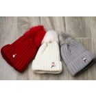 Bojtos kötött sapka 